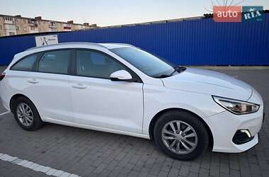 Универсал Hyundai i30 2018 в Калуше