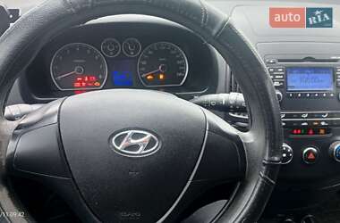 Хэтчбек Hyundai i30 2009 в 