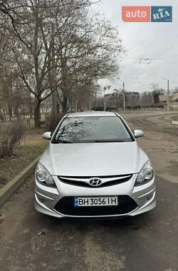 Хэтчбек Hyundai i30 2011 в Одессе