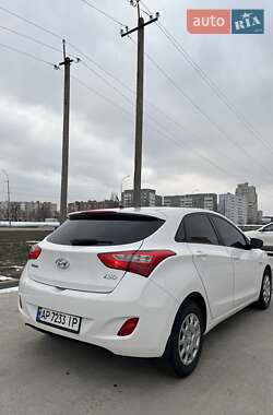 Хэтчбек Hyundai i30 2012 в Нетешине