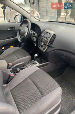 Универсал Hyundai i30 2010 в 