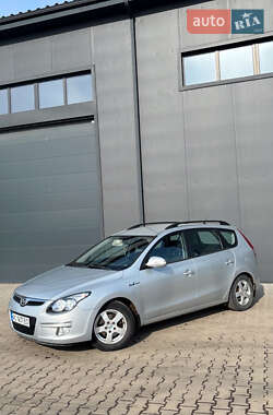 Универсал Hyundai i30 2009 в Луцке