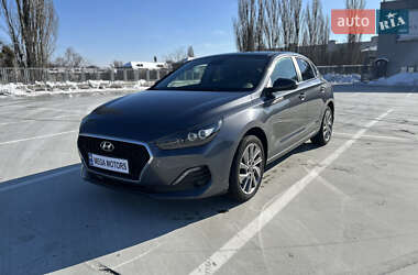 Фастбэк Hyundai i30 2019 в 