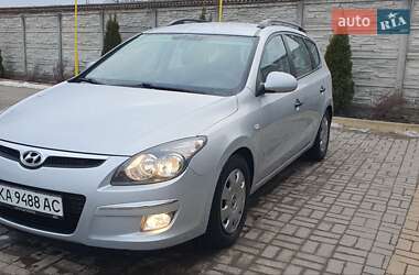 Универсал Hyundai i30 2009 в Казатине