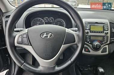 Хэтчбек Hyundai i30 2011 в Харькове