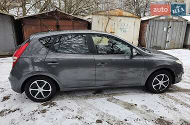 Хэтчбек Hyundai i30 2009 в Киеве