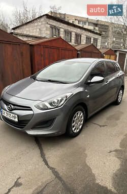 Универсал Hyundai i30 2013 в Киеве