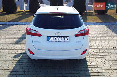 Універсал Hyundai i30 2015 в 