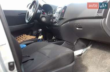 Универсал Hyundai i30 2009 в 