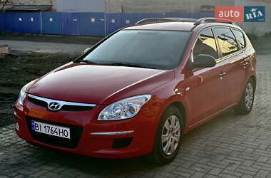 Универсал Hyundai i30 2008 в Полтаве