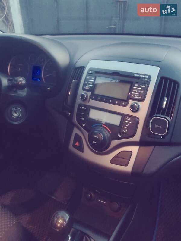 Хэтчбек Hyundai i30 2011 в Днепре