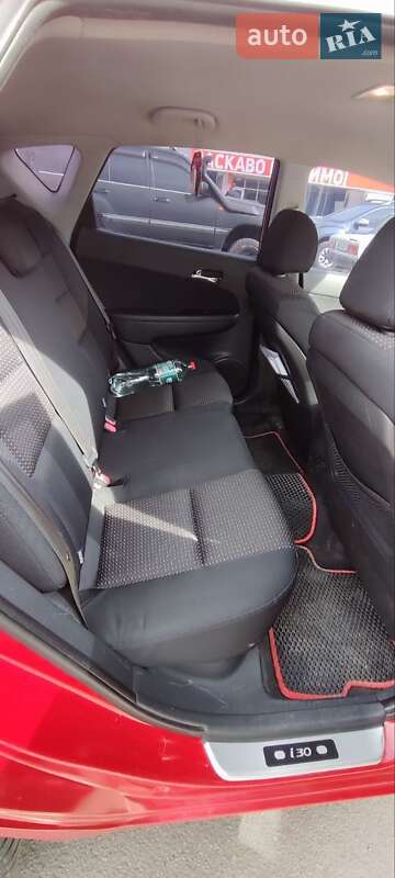 Хэтчбек Hyundai i30 2007 в Днепре