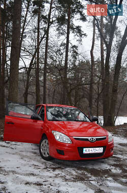 Хэтчбек Hyundai i30 2008 в 