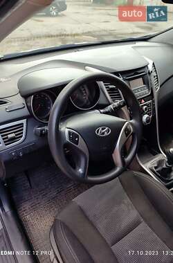 Хэтчбек Hyundai i30 2013 в Днепре