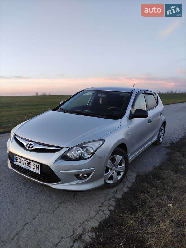 Хетчбек Hyundai i30 2011 в Підволочиську