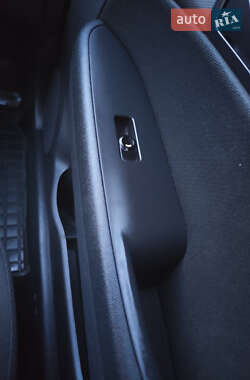 Хэтчбек Hyundai i30 2011 в 