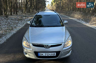 Універсал Hyundai i30 2008 в Радивиліві