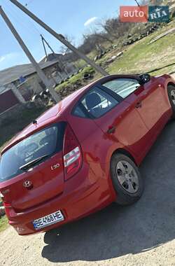 Хетчбек Hyundai i30 2009 в 
