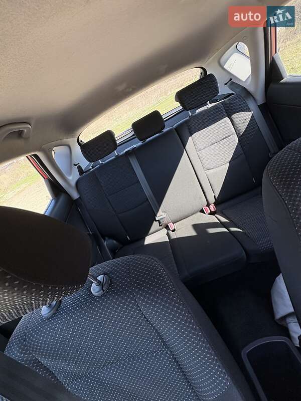 Хэтчбек Hyundai i30 2009 в Вознесенске