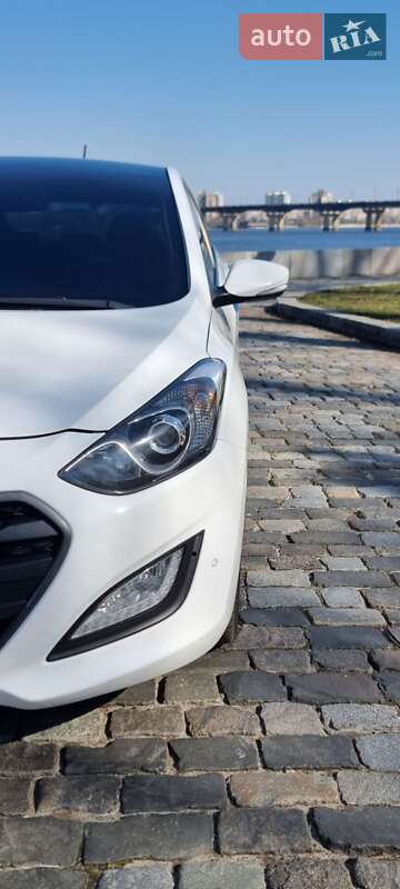 Хэтчбек Hyundai i30 2012 в Киеве