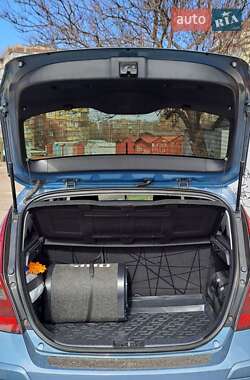 Хетчбек Hyundai i30 2010 в Кривому Розі