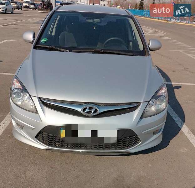 Hyundai i30 2011