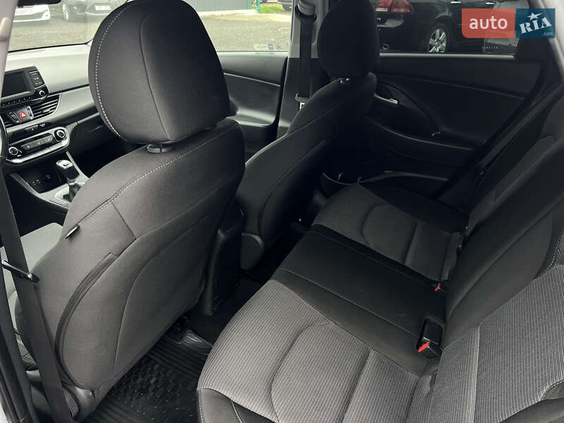 Універсал Hyundai i30 2017 в Ужгороді