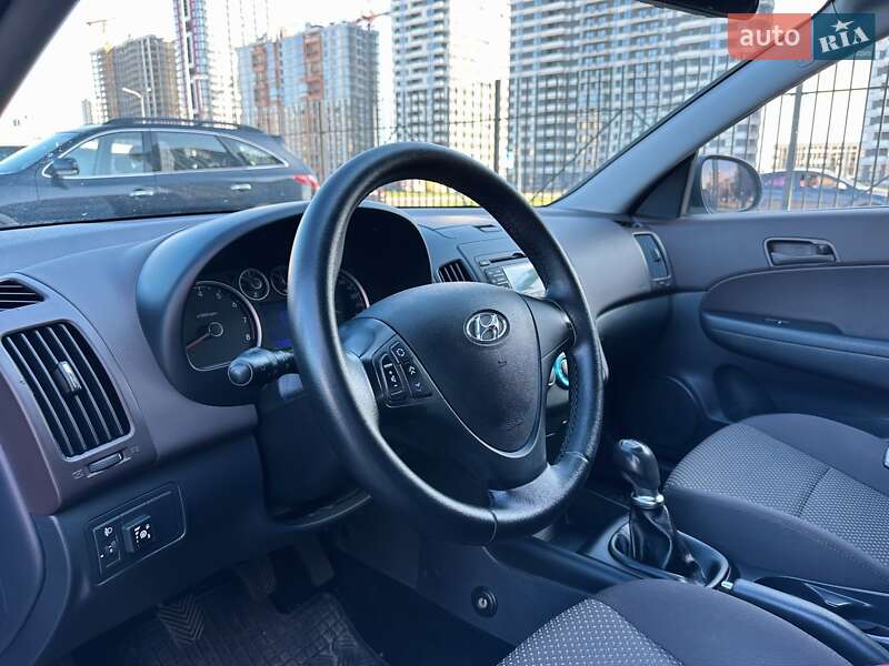 Хетчбек Hyundai i30 2011 в Києві