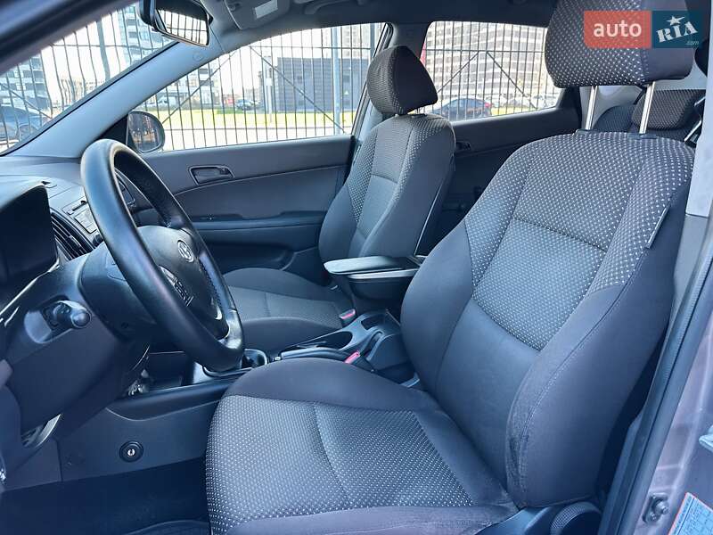 Хетчбек Hyundai i30 2011 в Києві
