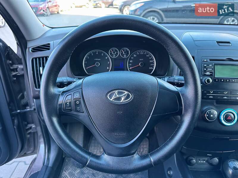 Хетчбек Hyundai i30 2011 в Києві