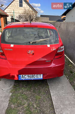 Хэтчбек Hyundai i30 2010 в 