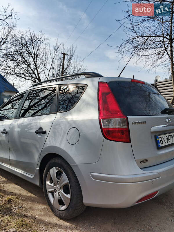 Універсал Hyundai i30 2011 в Новій Ушиці