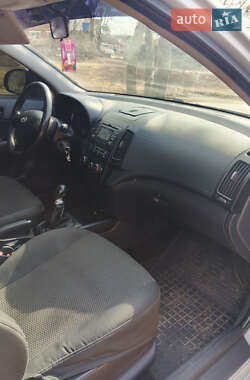 Универсал Hyundai i30 2011 в Новой Ушице