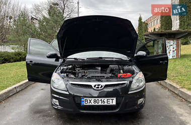 Універсал Hyundai i30 2010 в 