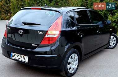 Хетчбек Hyundai i30 2008 в 