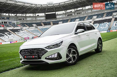 Хэтчбек Hyundai i30 2022 в 