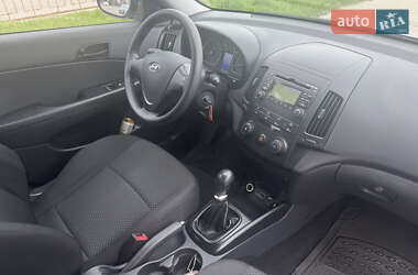 Універсал Hyundai i30 2012 в 