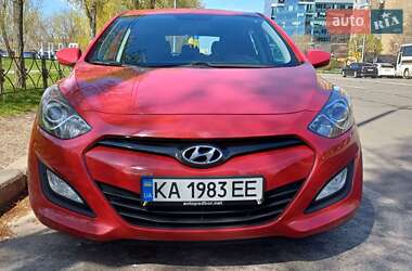 Хэтчбек Hyundai i30 2013 в 