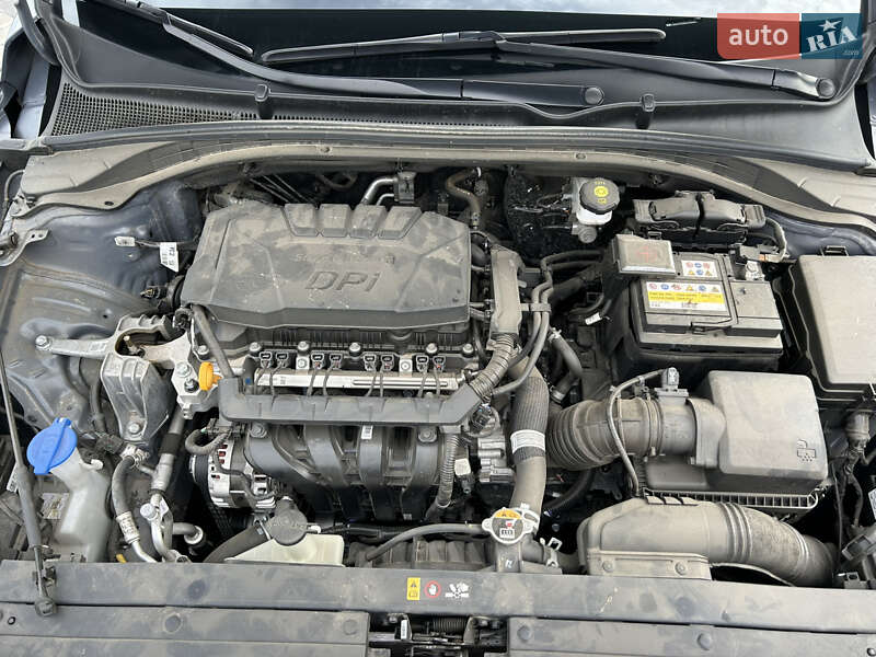 Хэтчбек Hyundai i30 2023 в Ужгороде