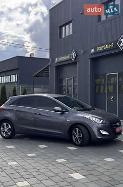 Хетчбек Hyundai i30 2015 в 