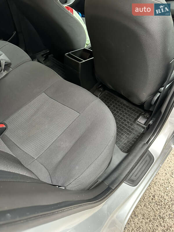 Хетчбек Hyundai i30 2016 в Чернівцях