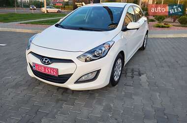 Хэтчбек Hyundai i30 2014 в 