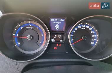 Хэтчбек Hyundai i30 2014 в 