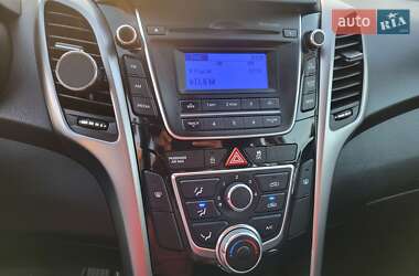 Хэтчбек Hyundai i30 2014 в 