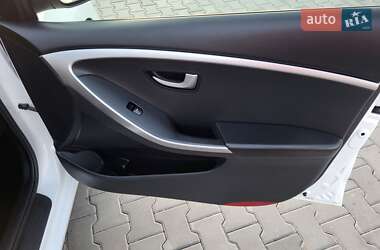 Хэтчбек Hyundai i30 2014 в 