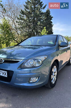 Хэтчбек Hyundai i30 2009 в Житомире