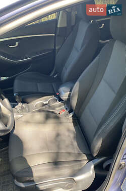 Хэтчбек Hyundai i30 2013 в 