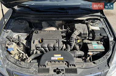 Хэтчбек Hyundai i30 2008 в 