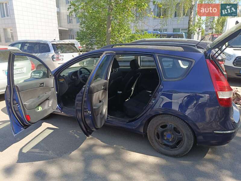 Універсал Hyundai i30 2009 в Дніпрі
