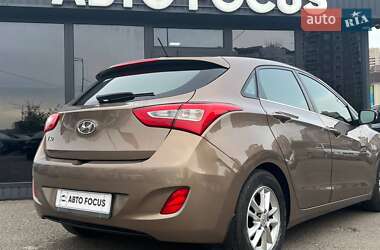 Хетчбек Hyundai i30 2012 в 